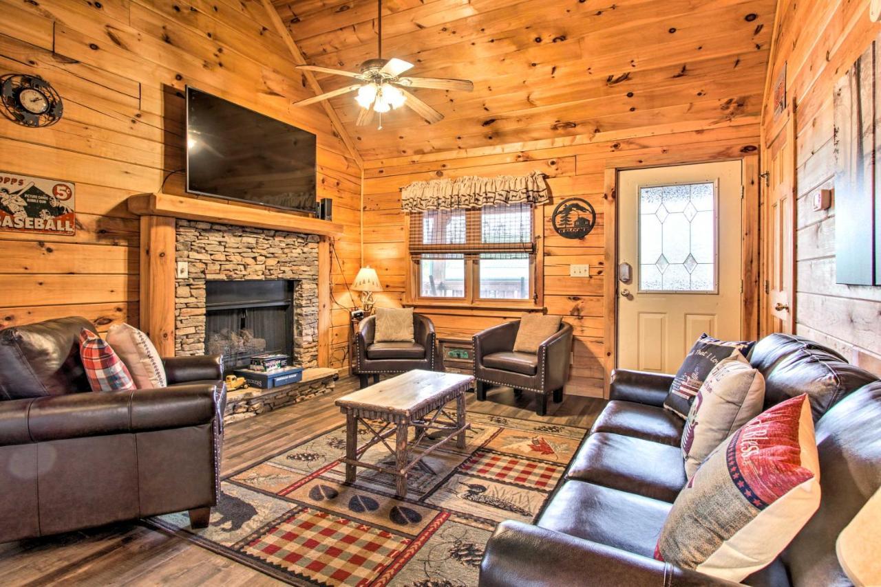 Pigeon Forge Cabin With Hot Tub And Mountain Views! Dış mekan fotoğraf