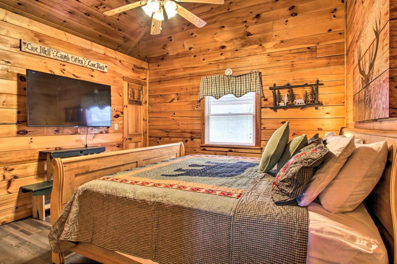 Pigeon Forge Cabin With Hot Tub And Mountain Views! Dış mekan fotoğraf