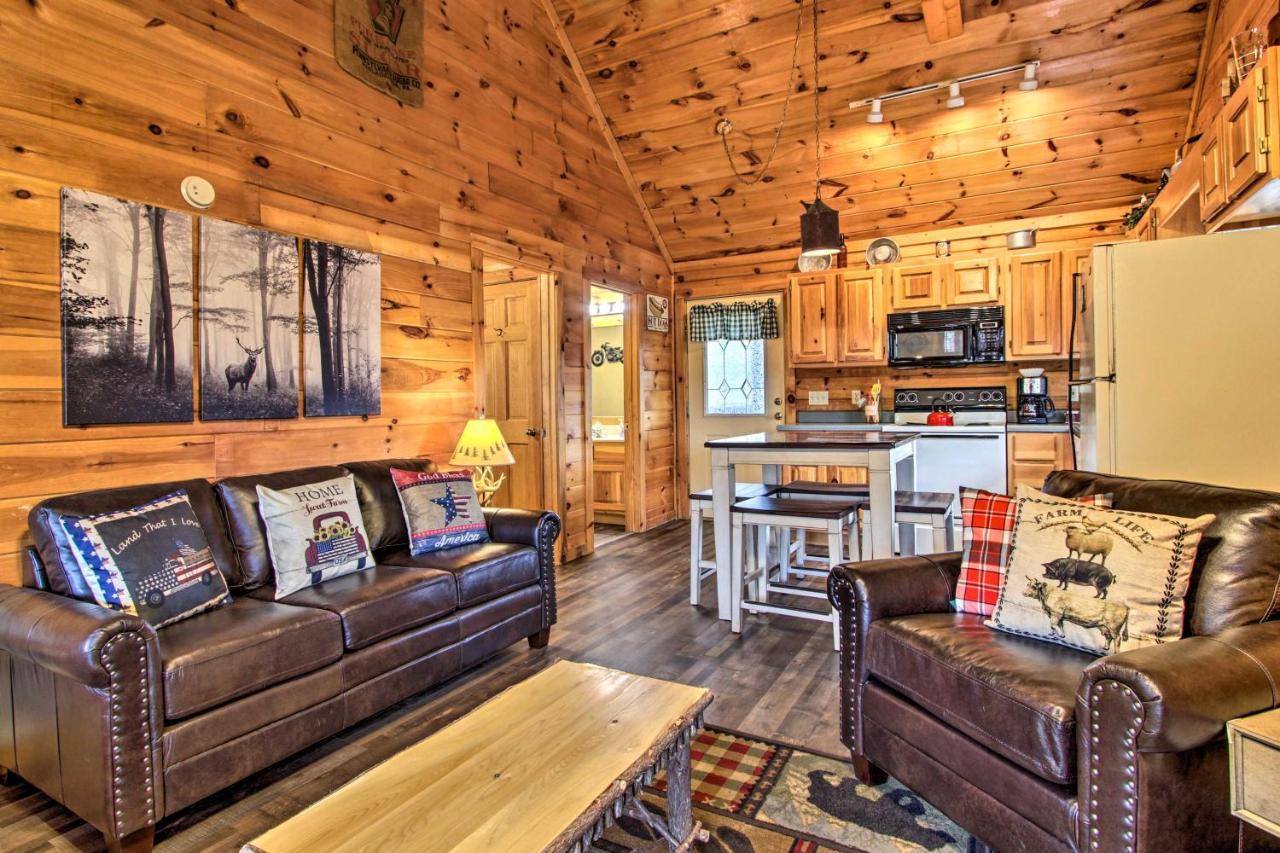 Pigeon Forge Cabin With Hot Tub And Mountain Views! Dış mekan fotoğraf